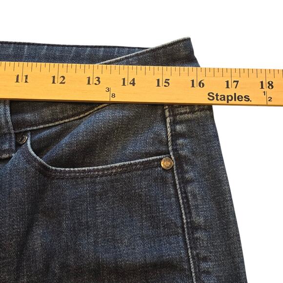 Talbots Flawless Five Pocket Jeans Womens Size 8 Blue Denim Curvy Straight - Picture 9 of 12